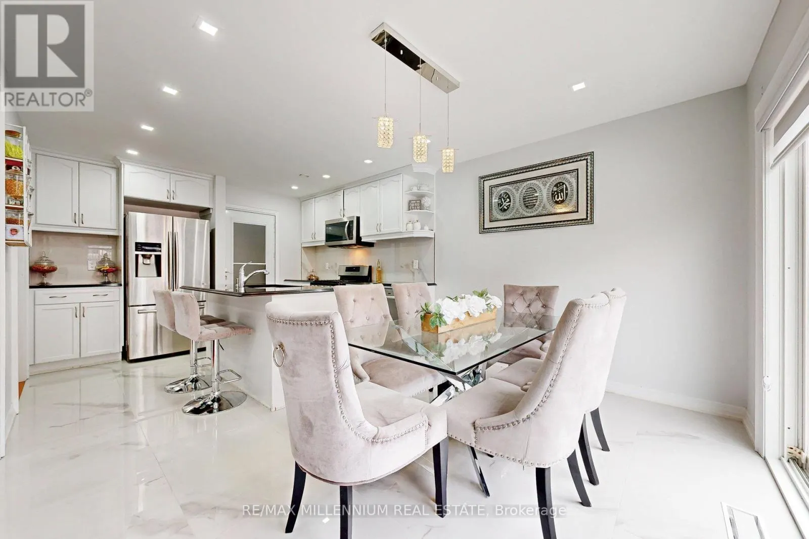 64 WILLIAMSON FAMILY HOLLOW