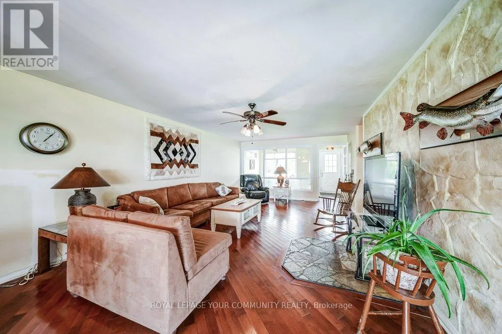 130 MOORES BEACH ROAD