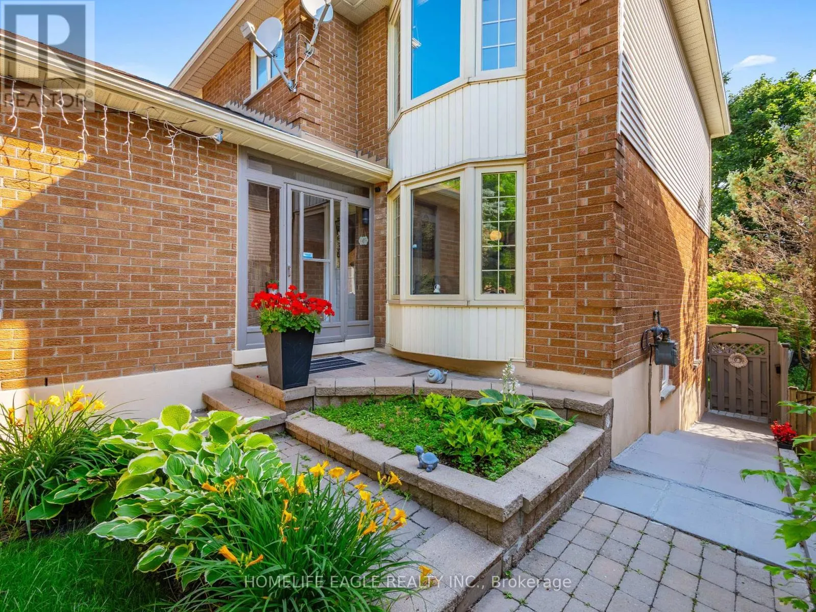 30 MOFFAT CRESCENT