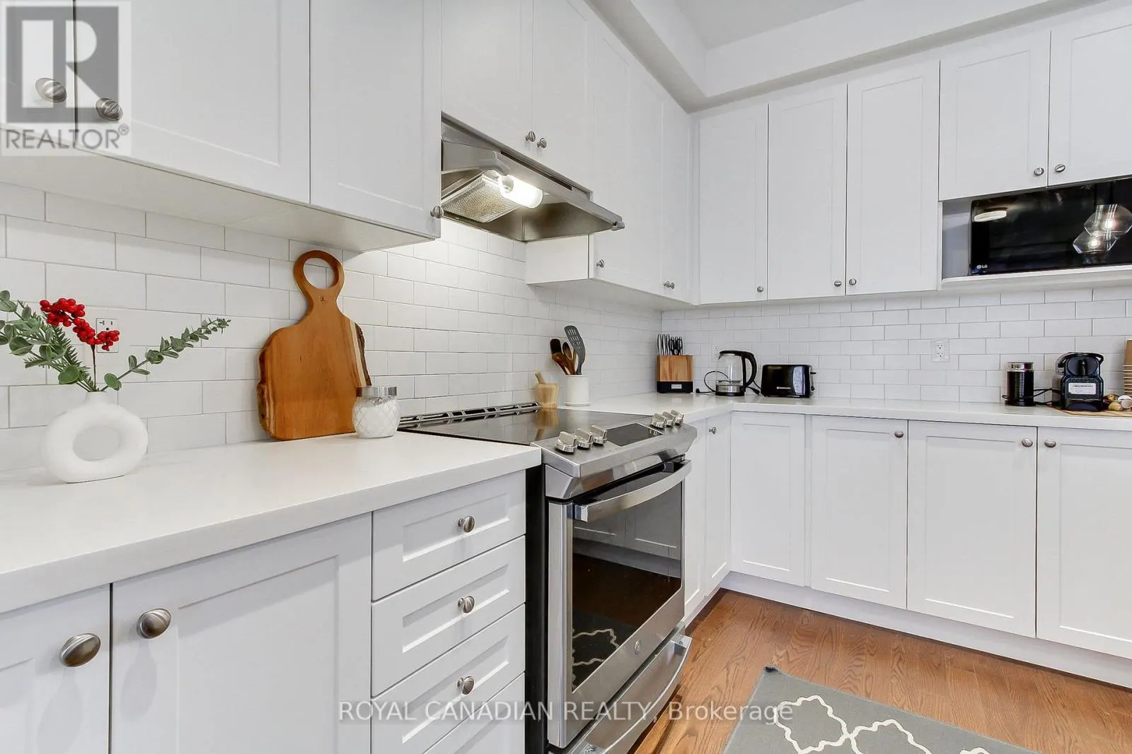 1404 BLACKMORE STREET