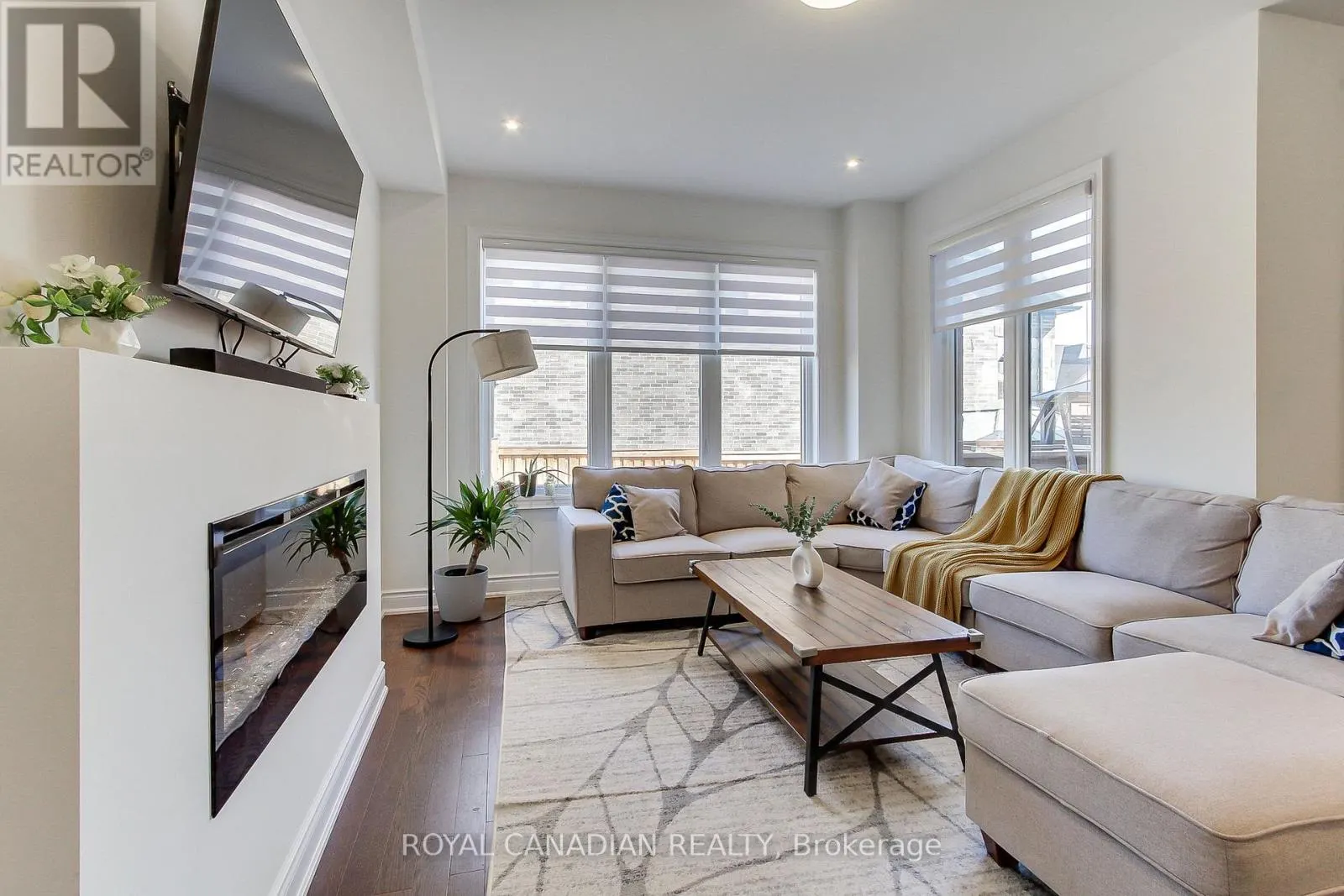 1404 BLACKMORE STREET