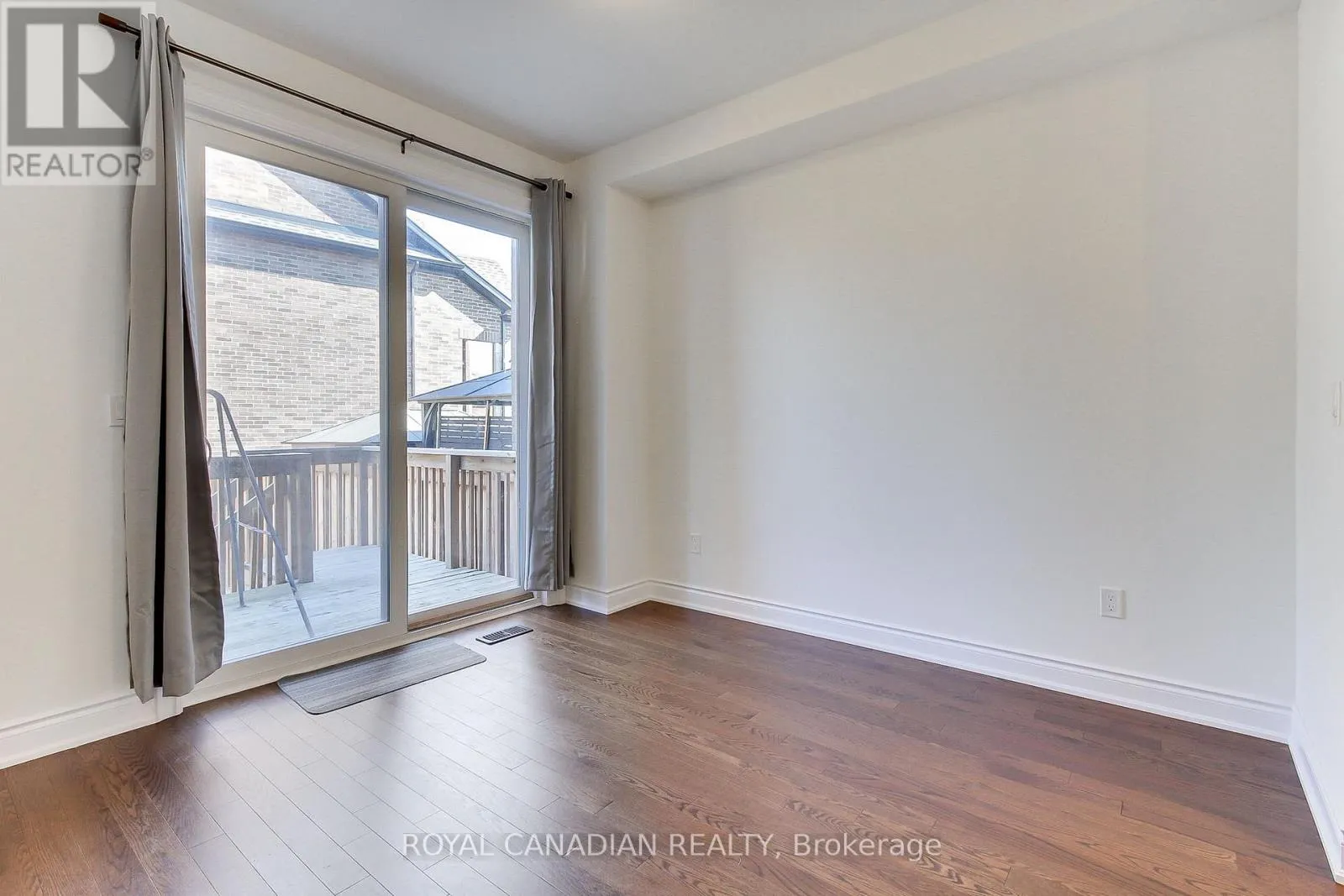 1404 BLACKMORE STREET