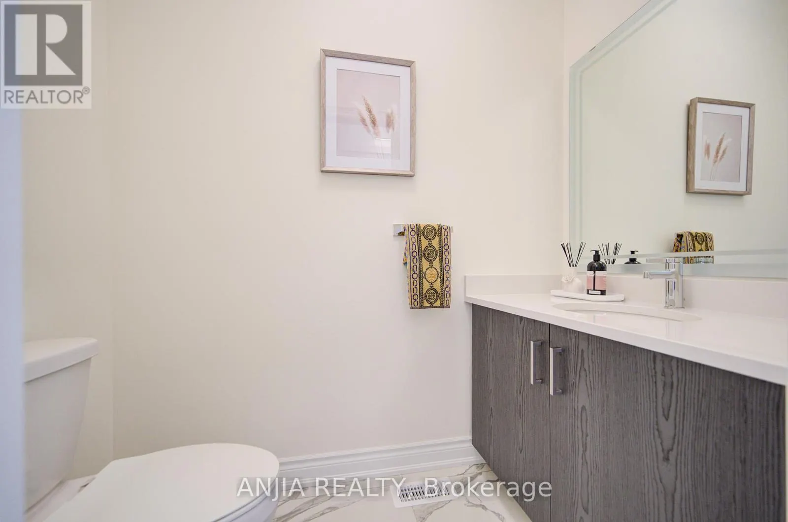 9 MACE AVENUE