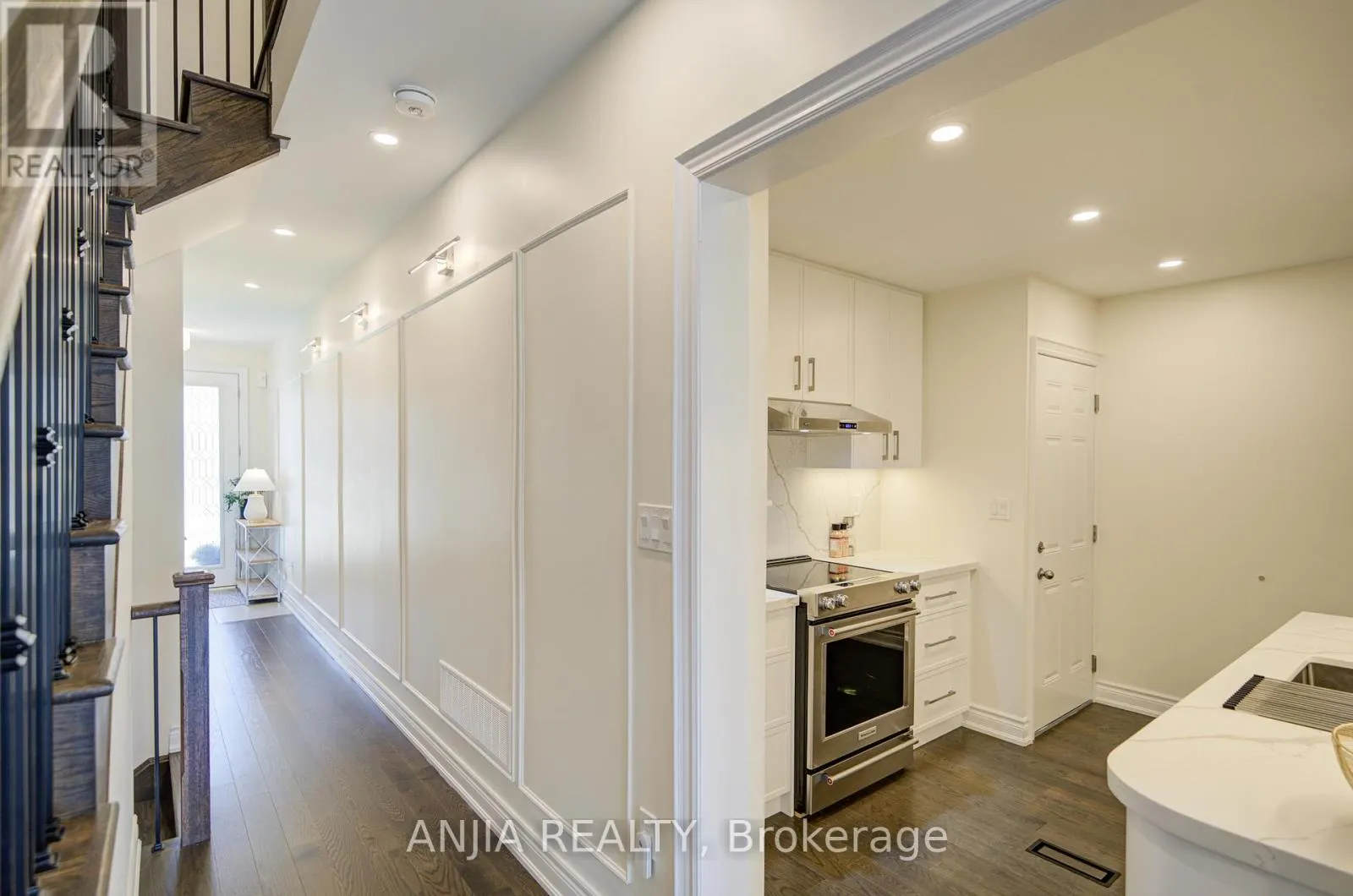 9 MACE AVENUE