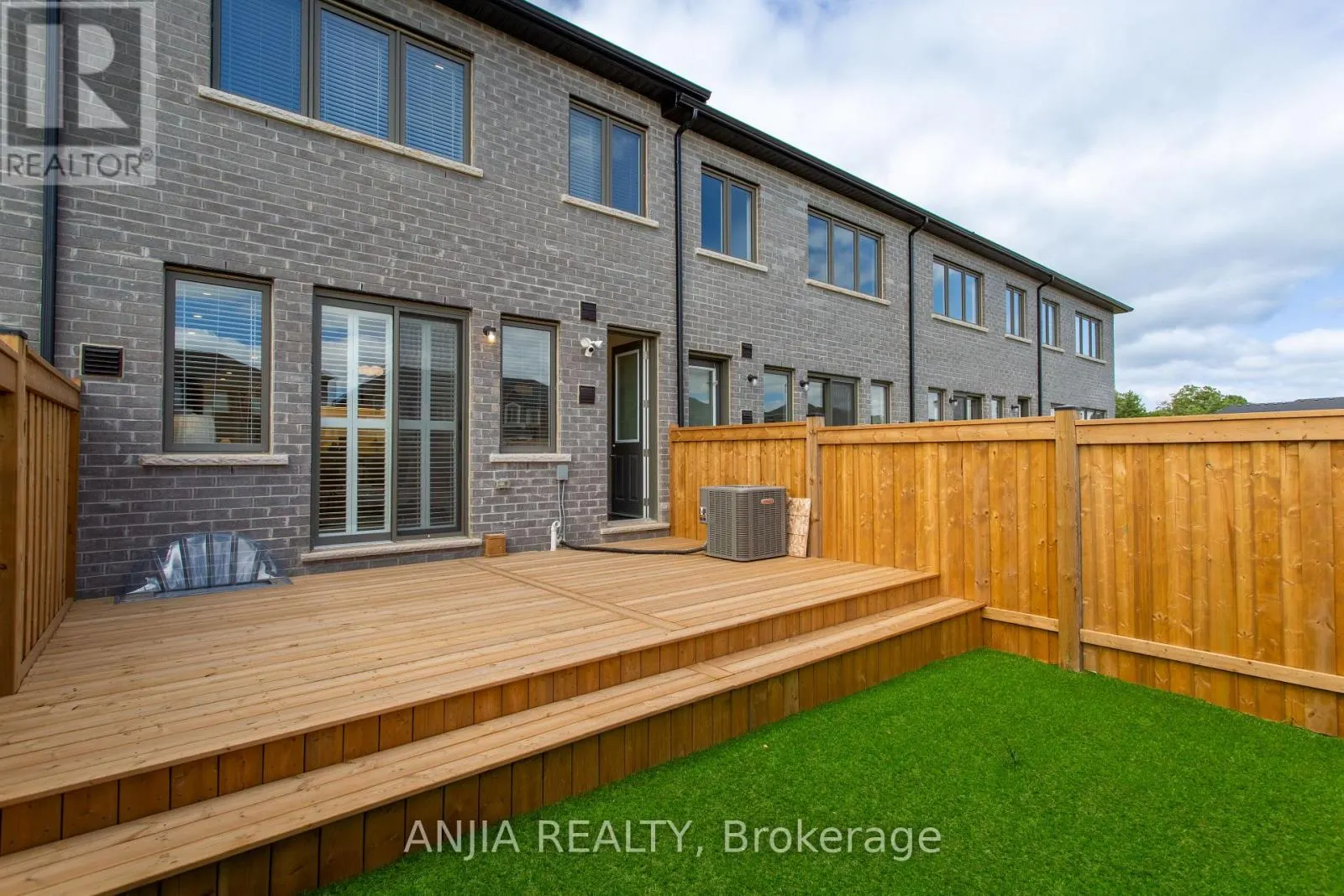 9 MACE AVENUE