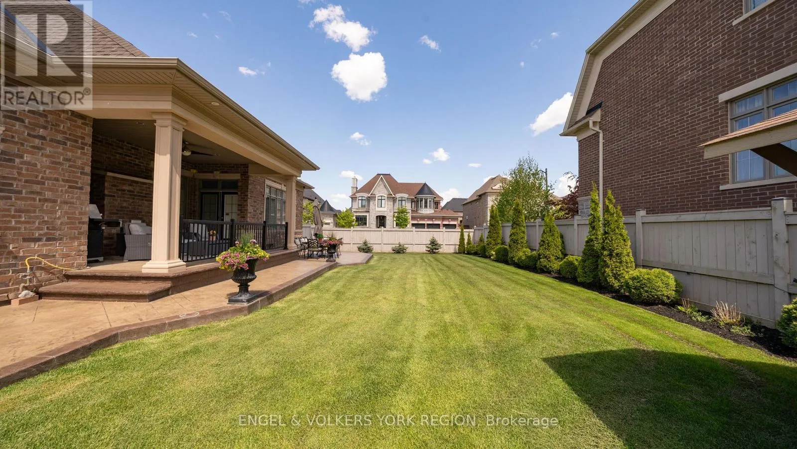 43 JAMES STOKES COURT