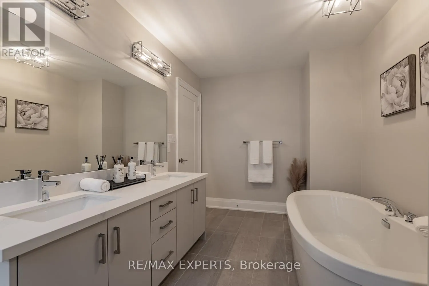 75 BETHPAGE CRESCENT