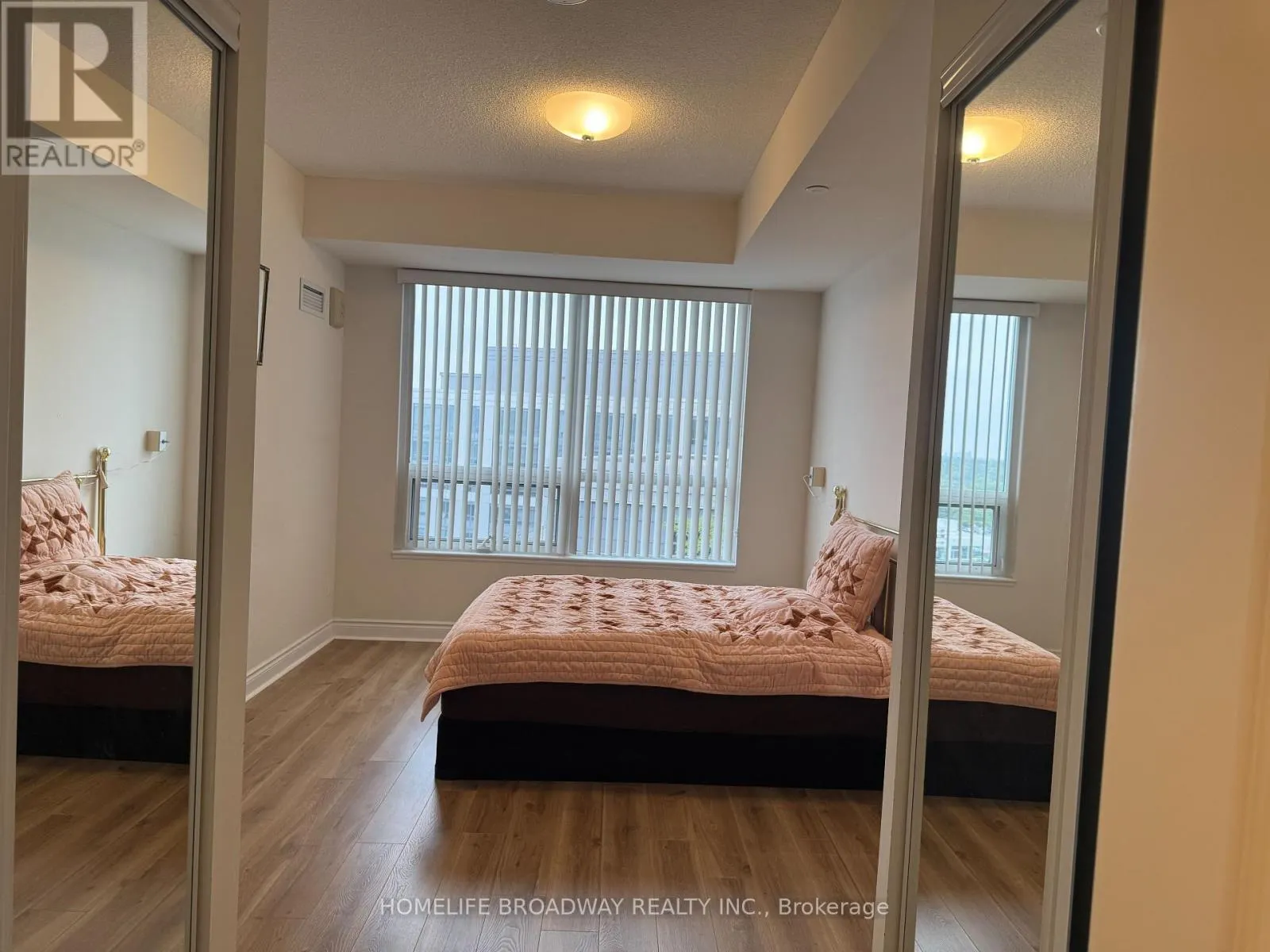 A1103 - 11211 YONGE STREET