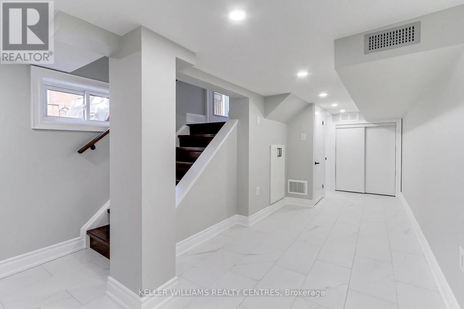 379 PARK AVENUE