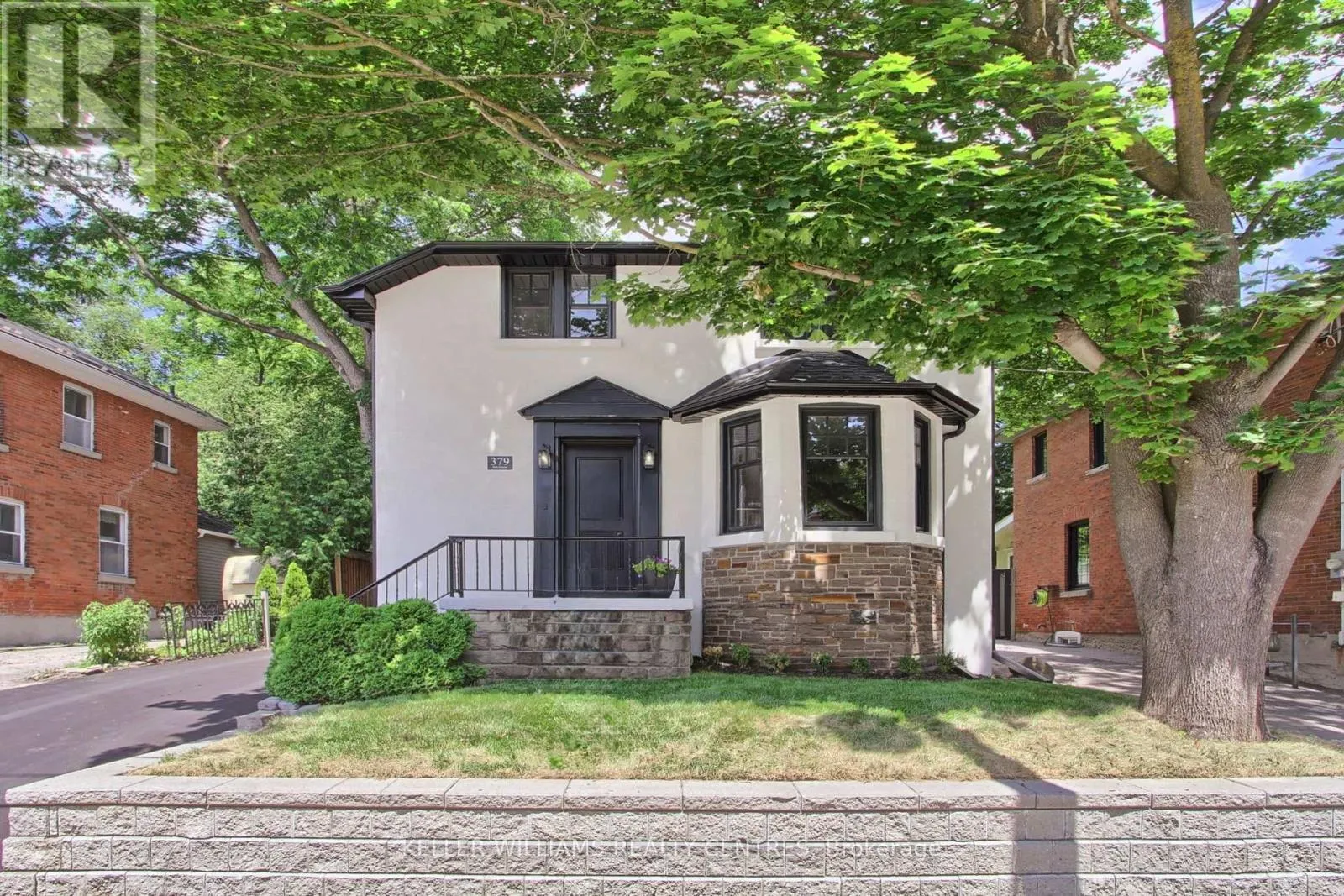 379 PARK AVENUE