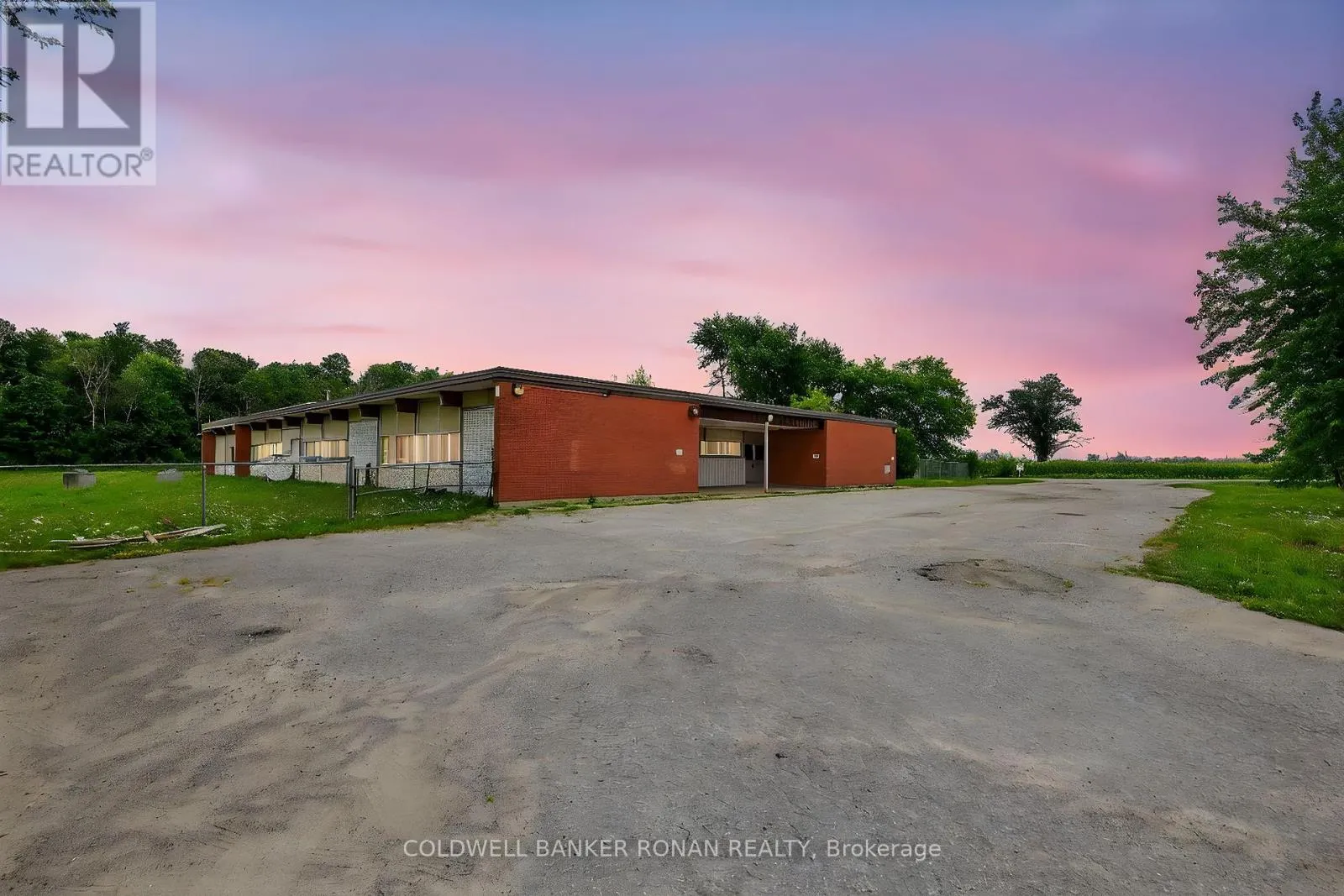 4063 10TH SIDE ROAD