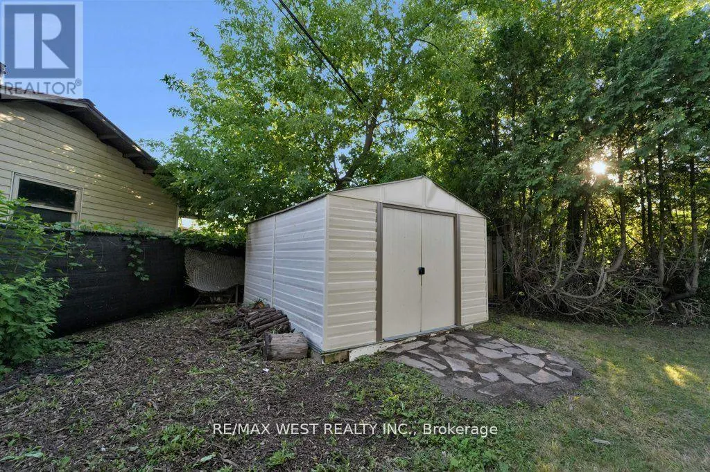 275 PINE BEACH DRIVE