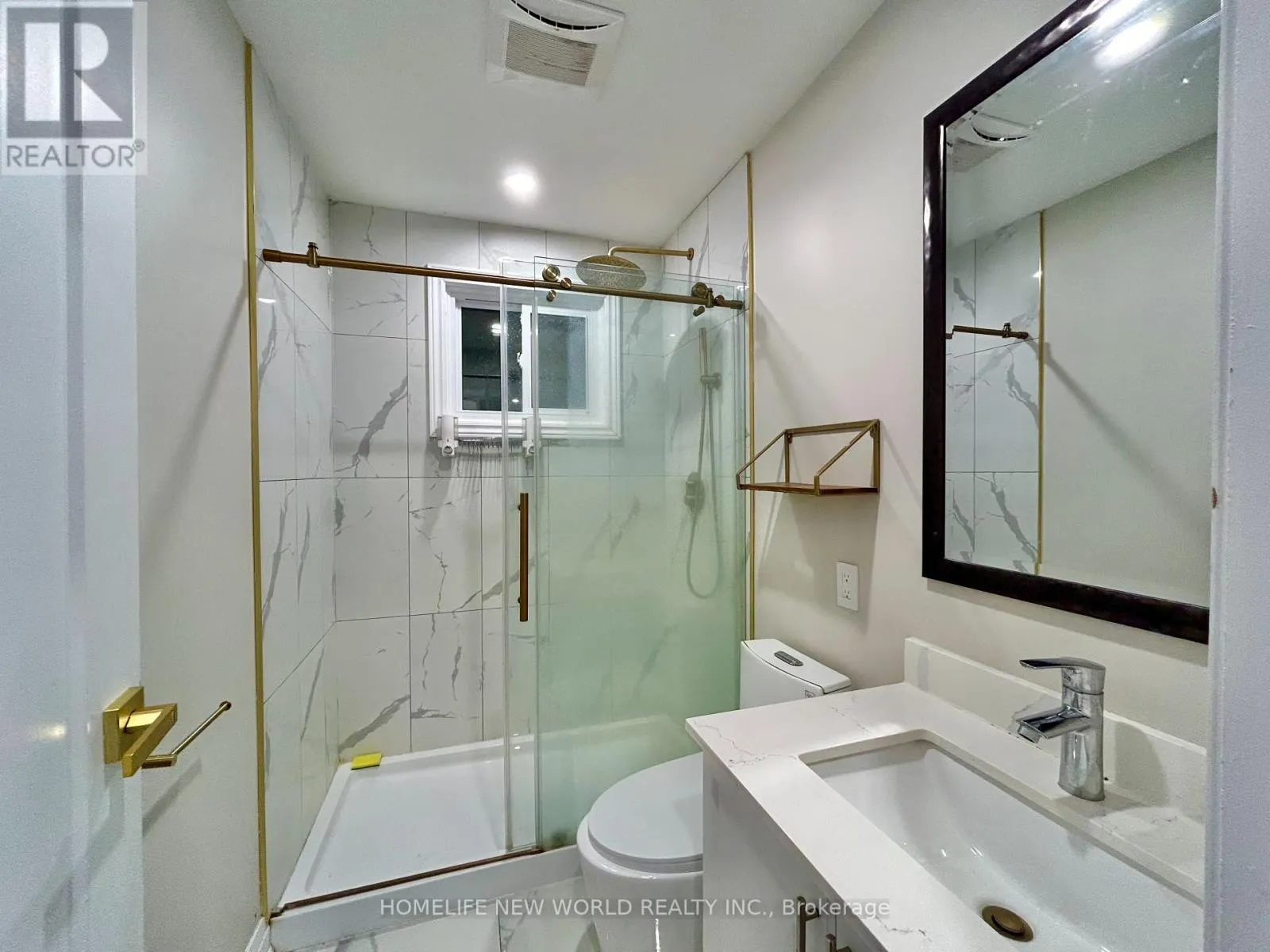 261 SILVERBIRCH DRIVE