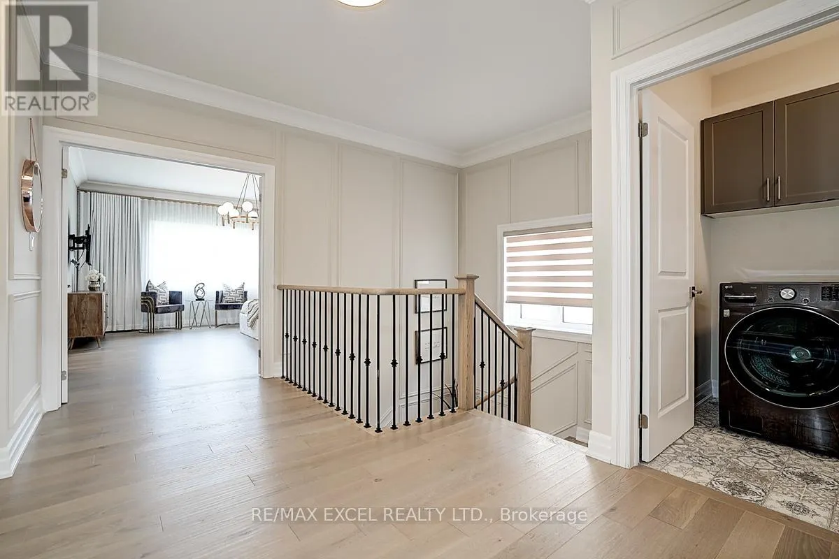137 PINE HILL CRESCENT