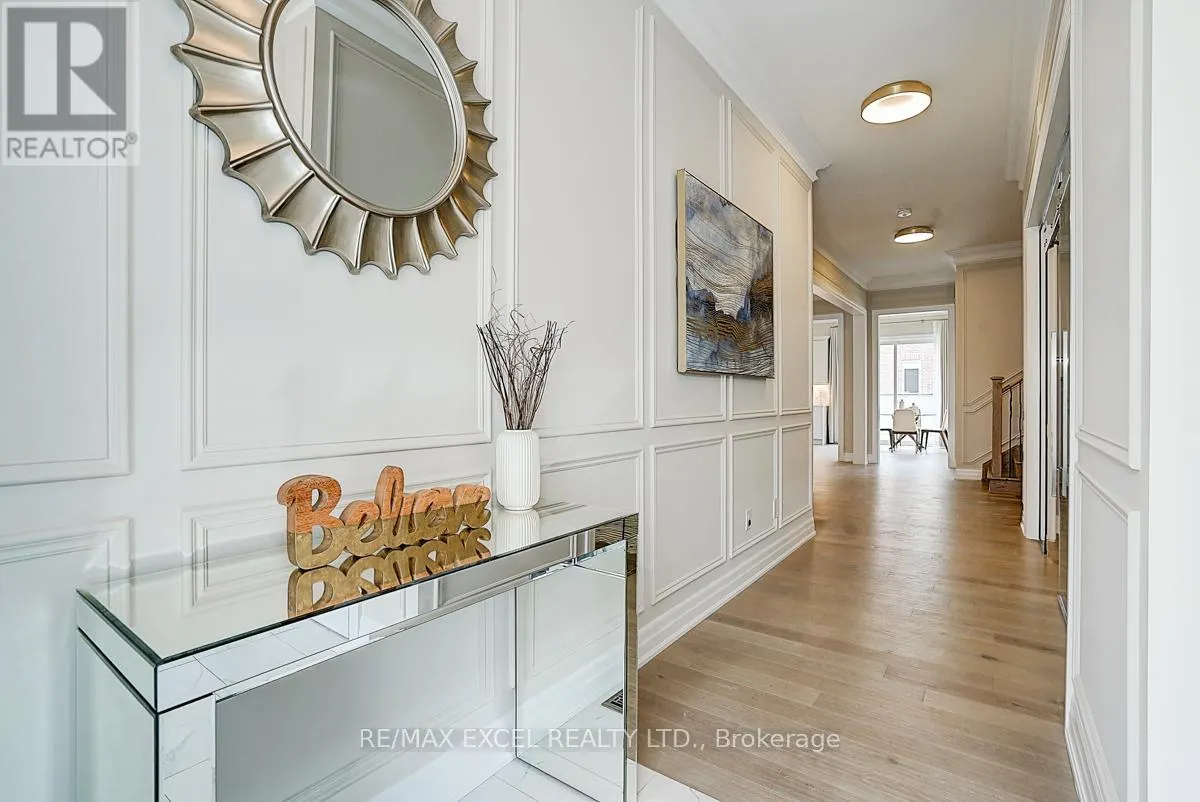 137 PINE HILL CRESCENT