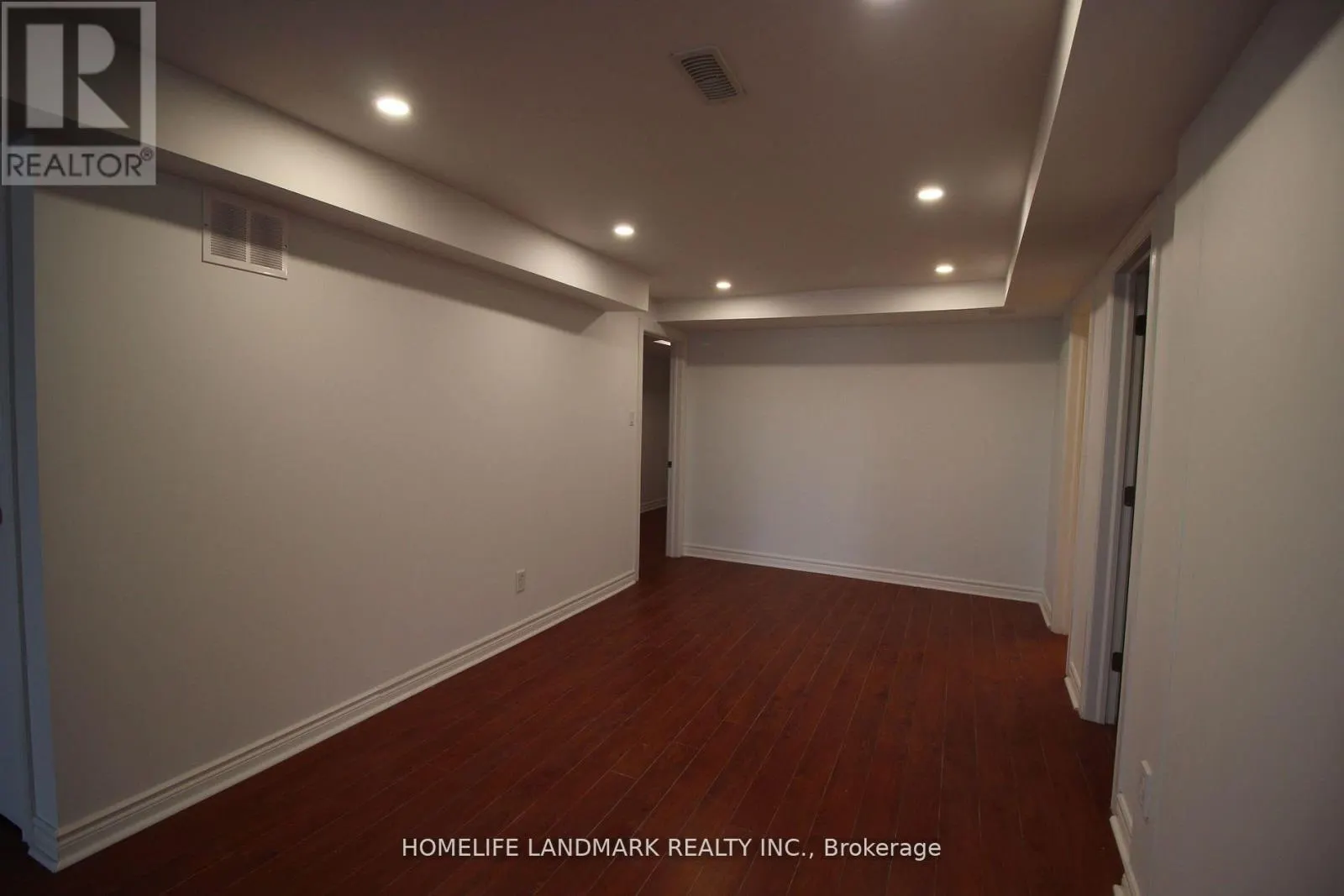 2 - 24 OLD FIELD CRESCENT