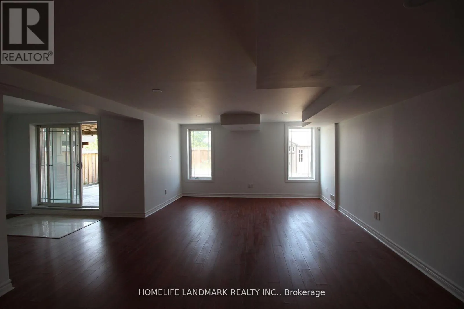 2 - 24 OLD FIELD CRESCENT