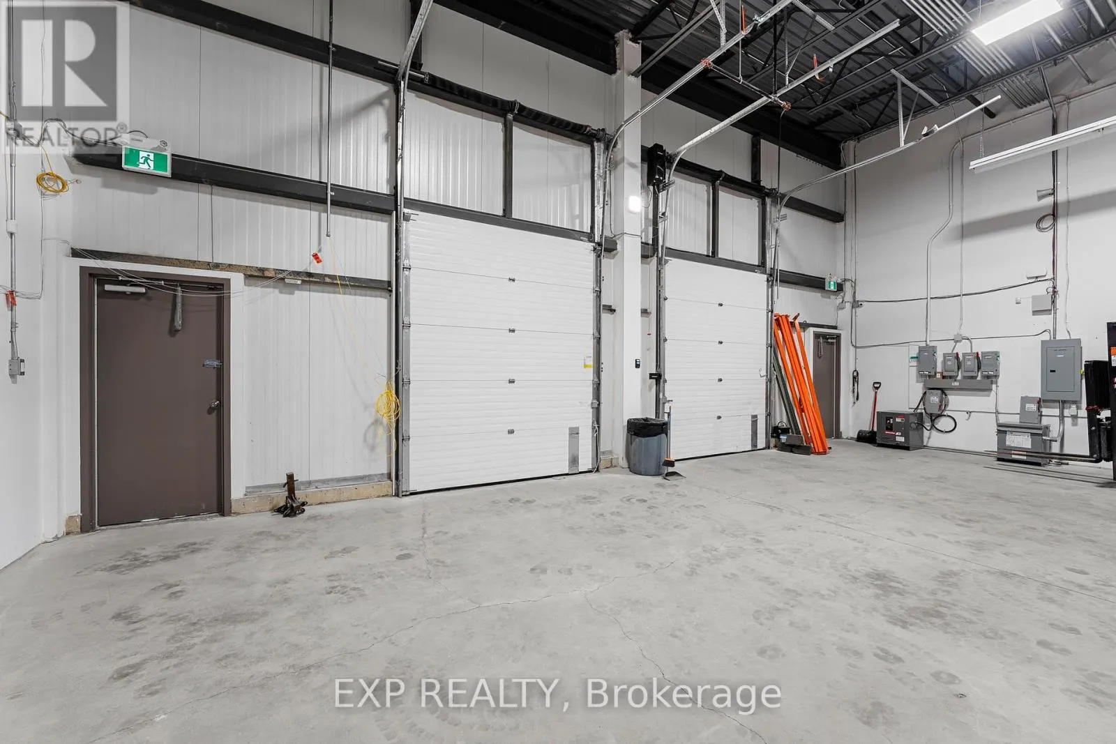 #7 #8 - 155 MOSTAR STREET