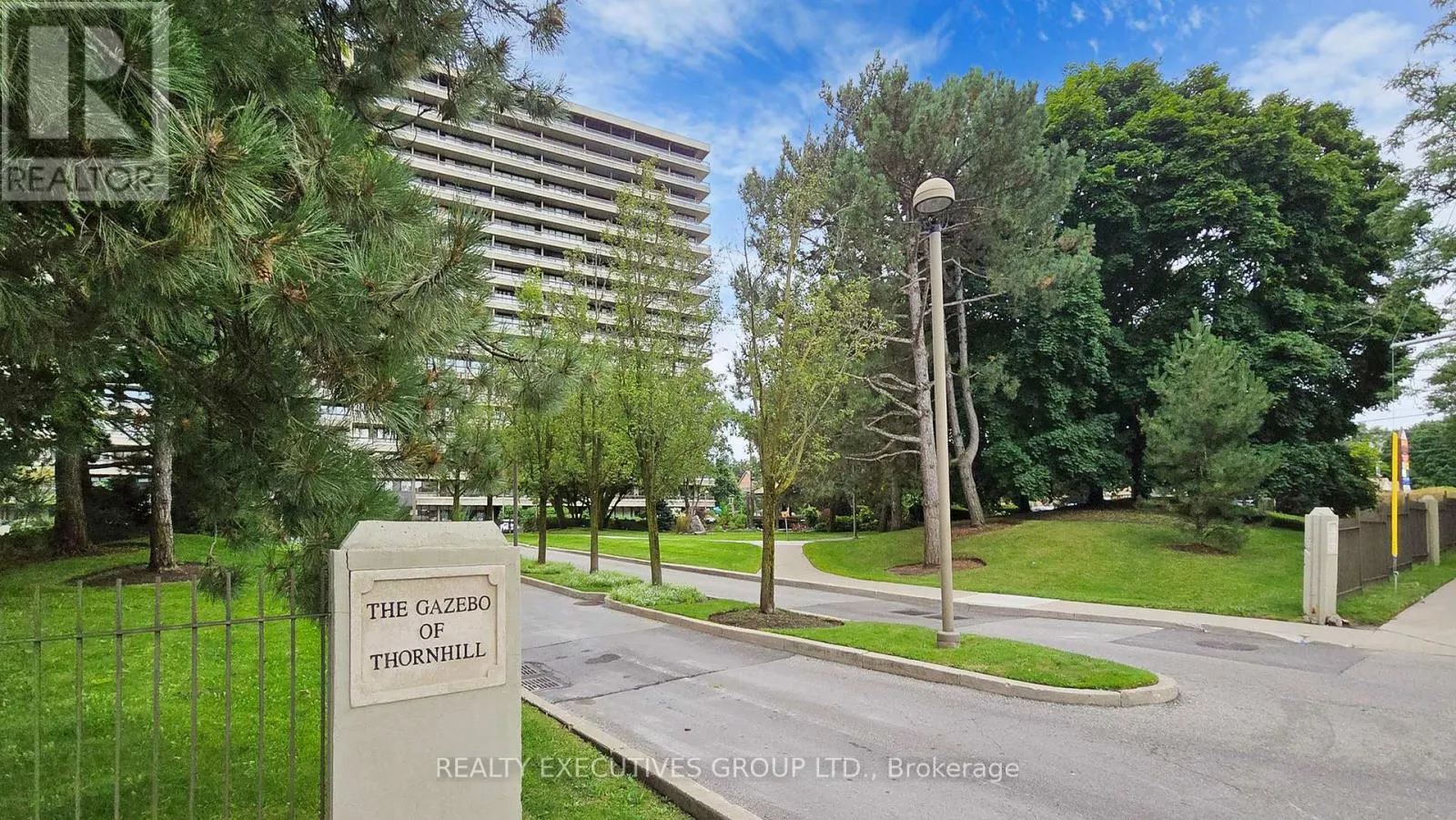 104 - 8111 YONGE STREET