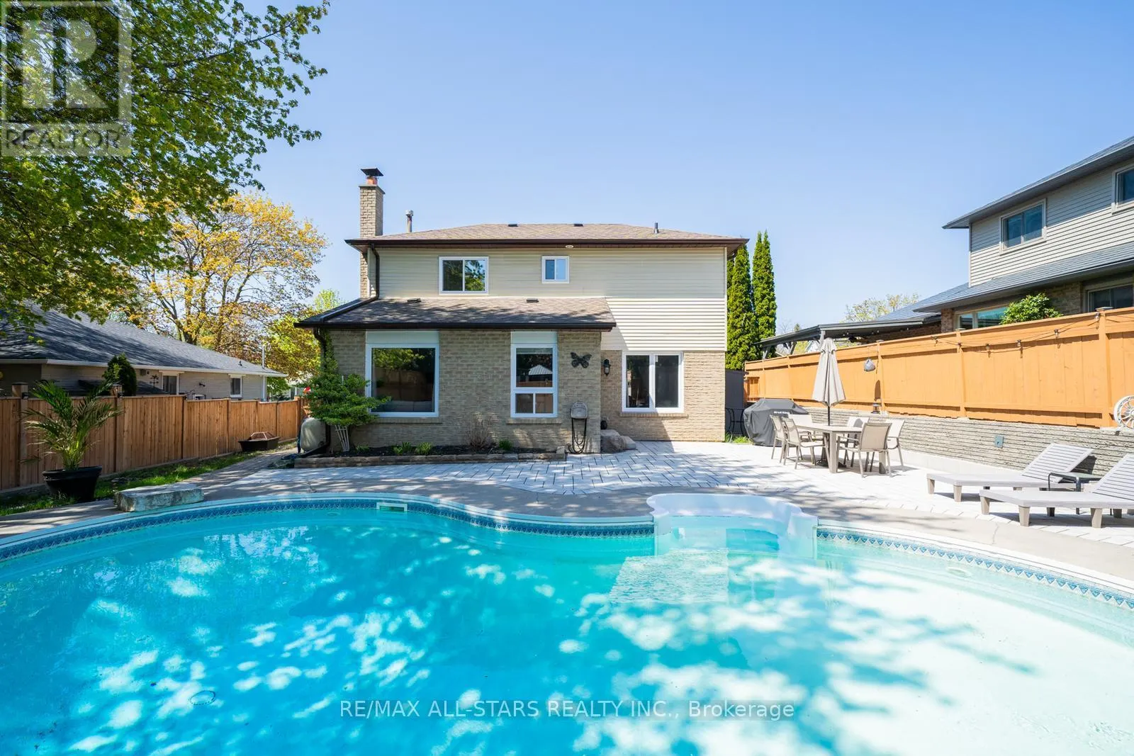 155 WILLOW LANE