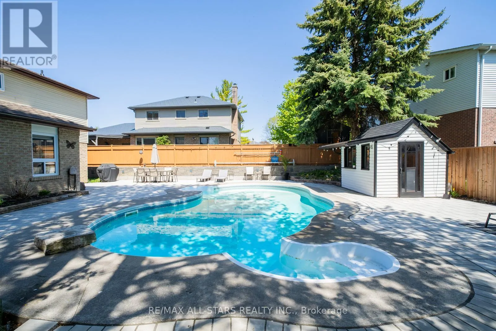 155 WILLOW LANE