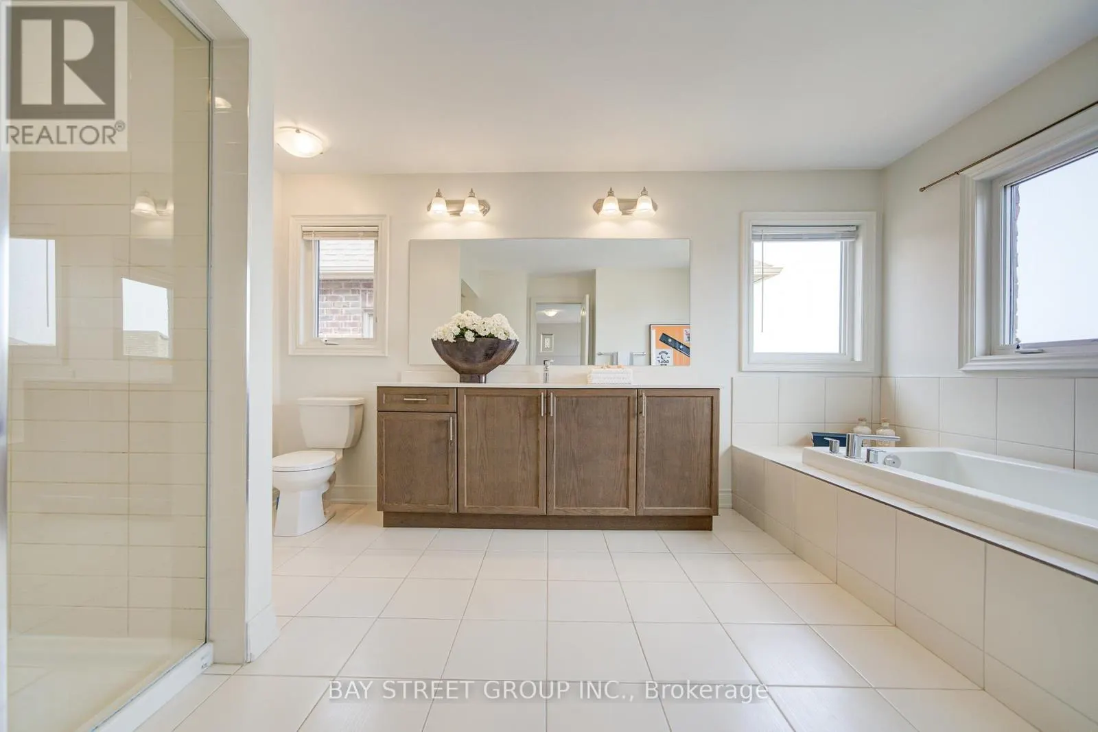 7 YARROW LANE