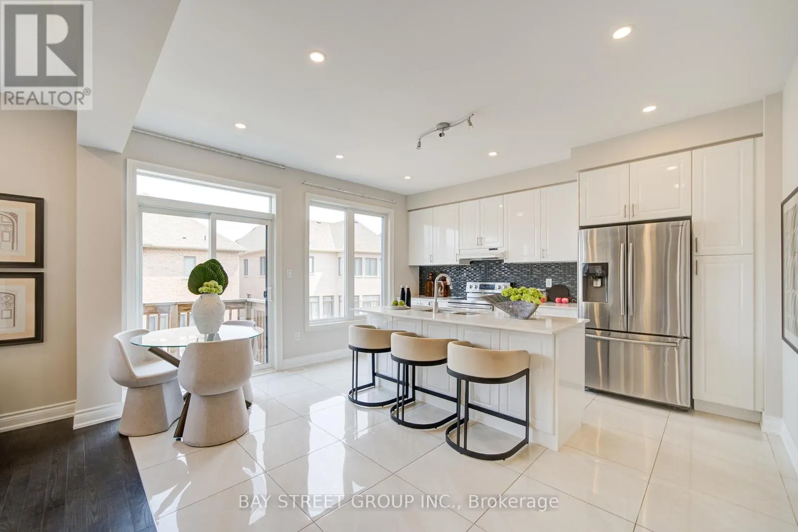 7 YARROW LANE