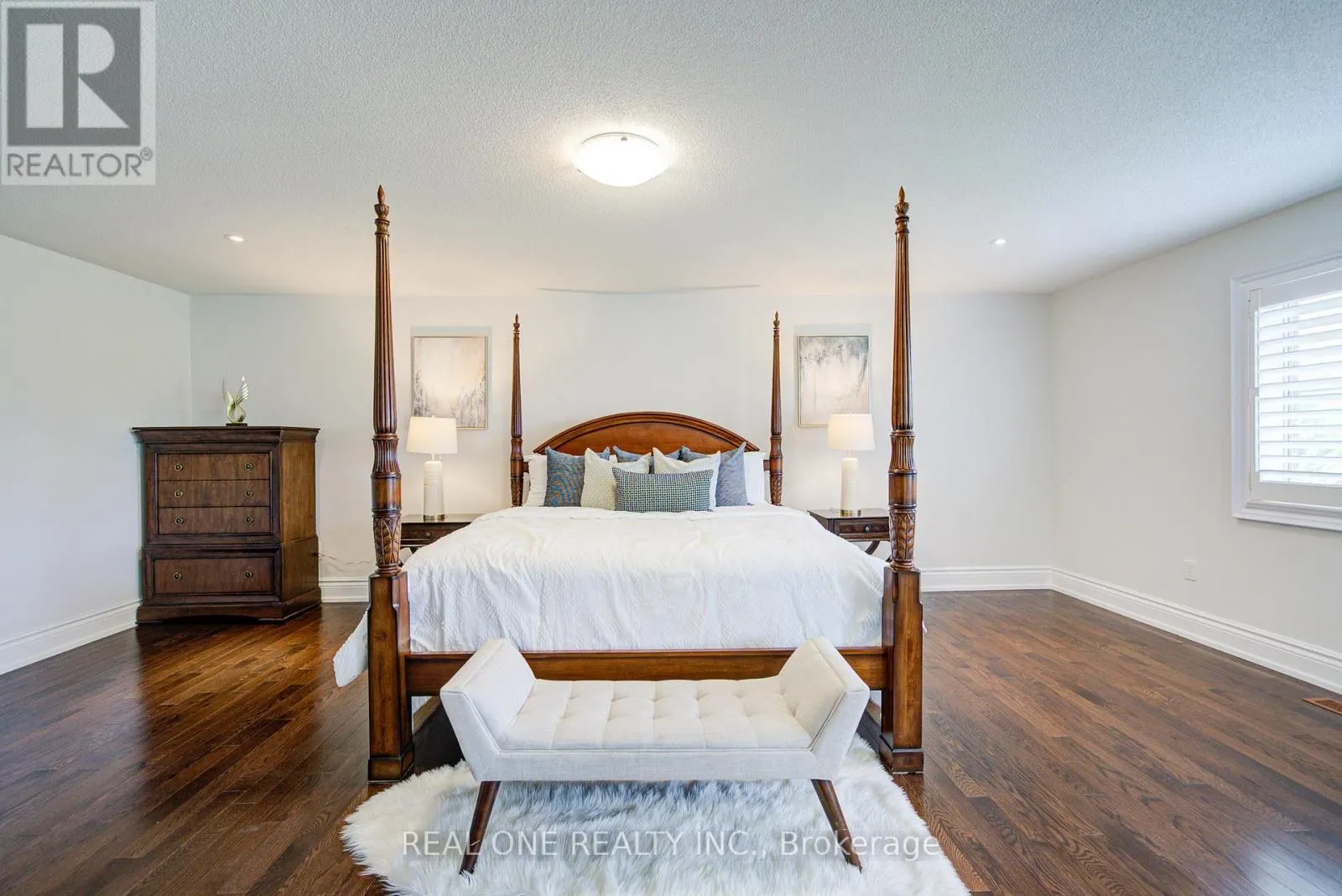 21 MORAINE RIDGE DRIVE