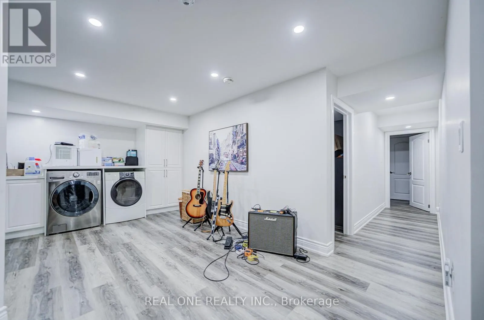 21 MORAINE RIDGE DRIVE