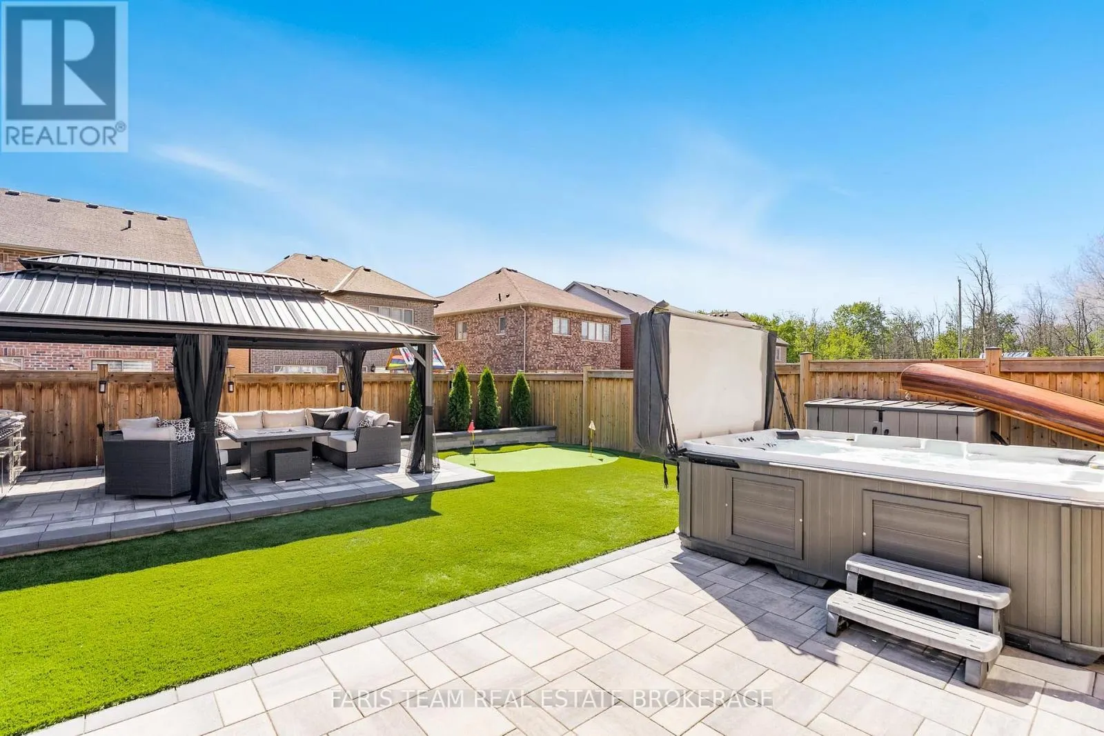 1464 FARROW CRESCENT