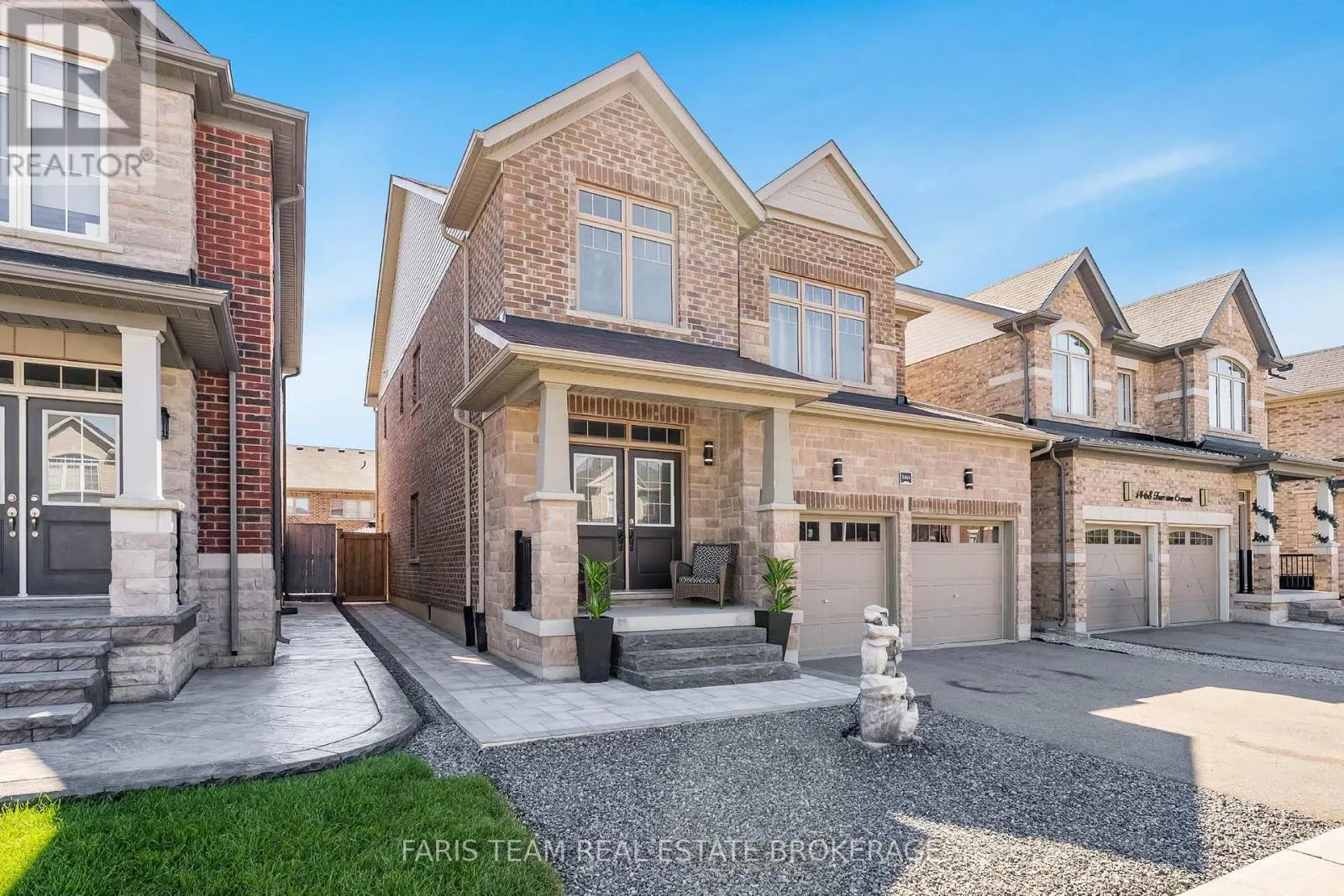 1464 FARROW CRESCENT