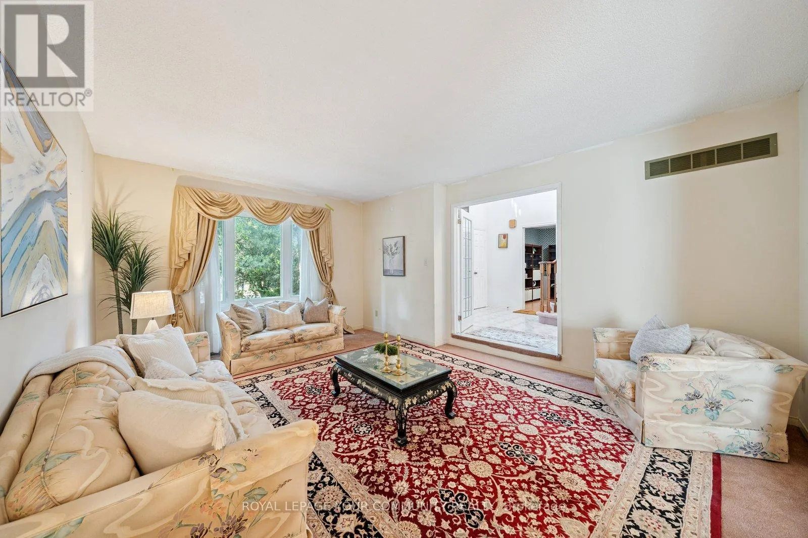 194 CARRINGTON DRIVE