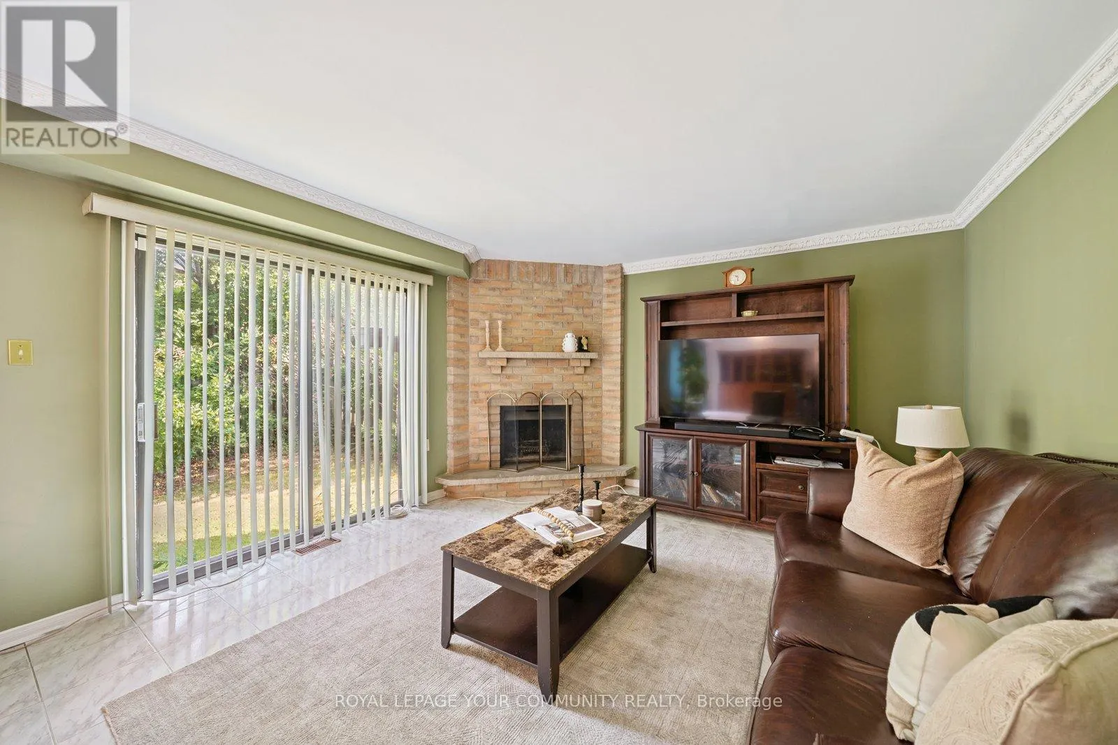 194 CARRINGTON DRIVE