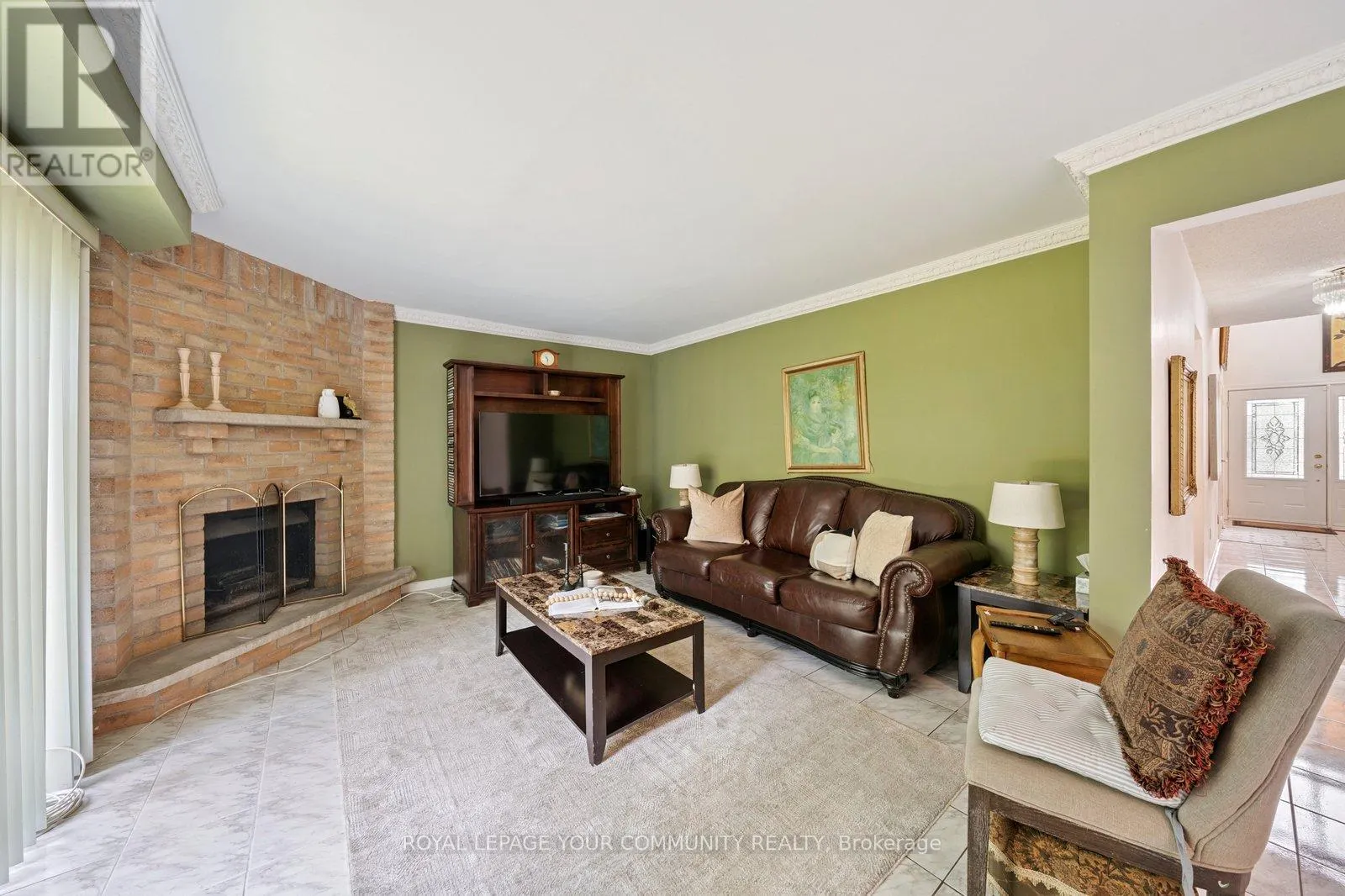 194 CARRINGTON DRIVE