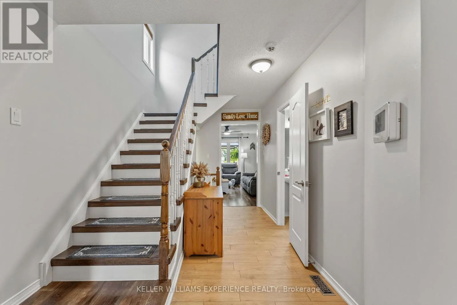 93 MAPLEWOOD DRIVE