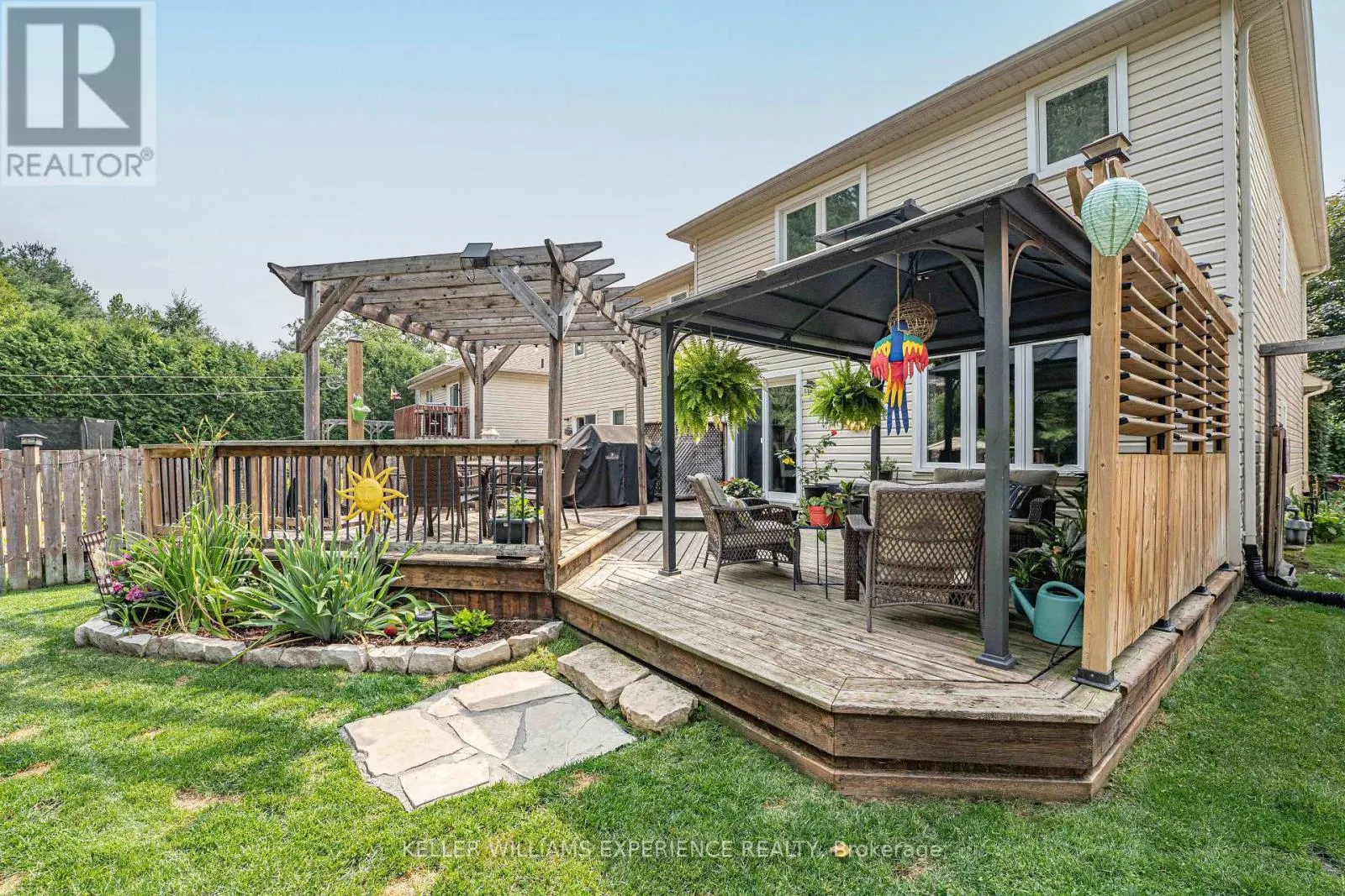 93 MAPLEWOOD DRIVE