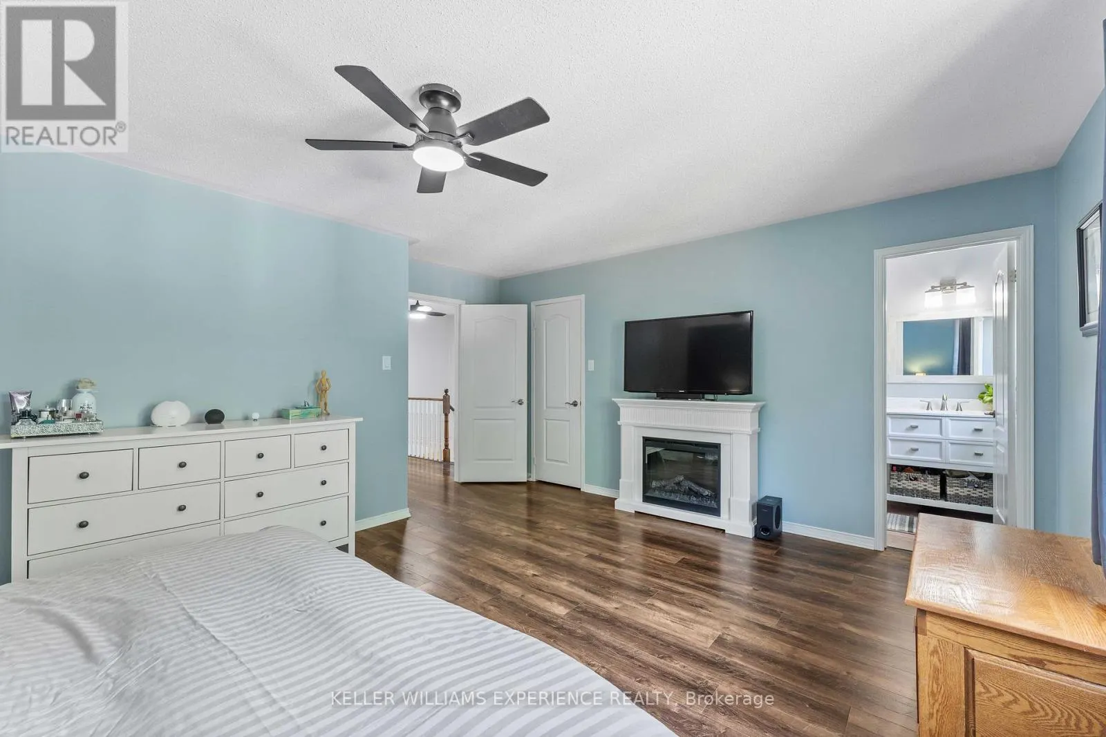 93 MAPLEWOOD DRIVE