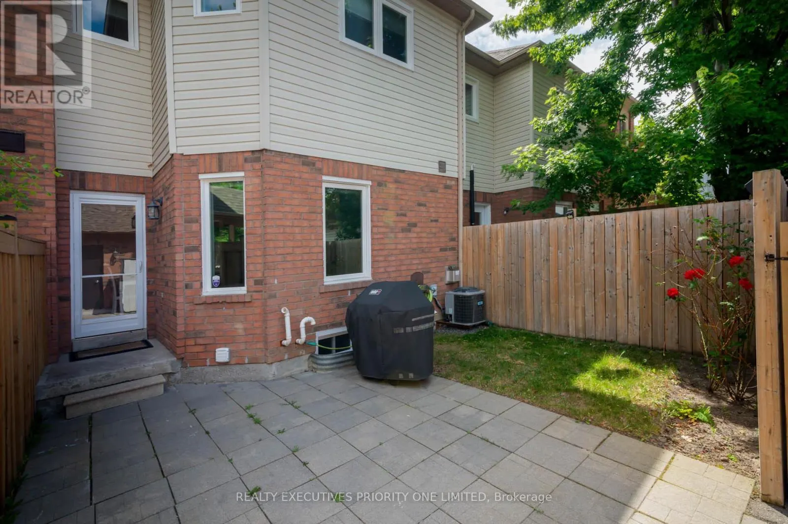 372 JOHN WEST WAY