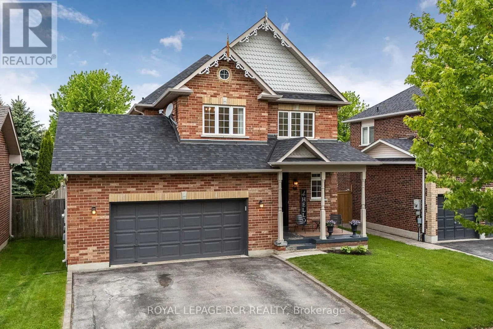 4 CASETON CRESCENT