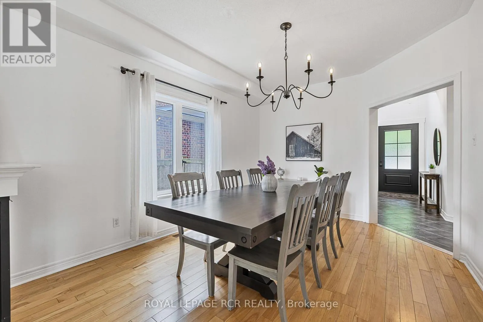4 CASETON CRESCENT