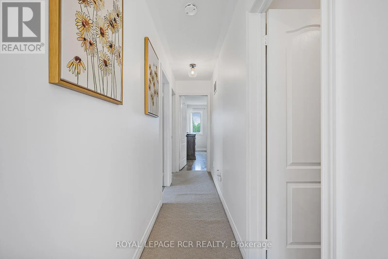 4 CASETON CRESCENT
