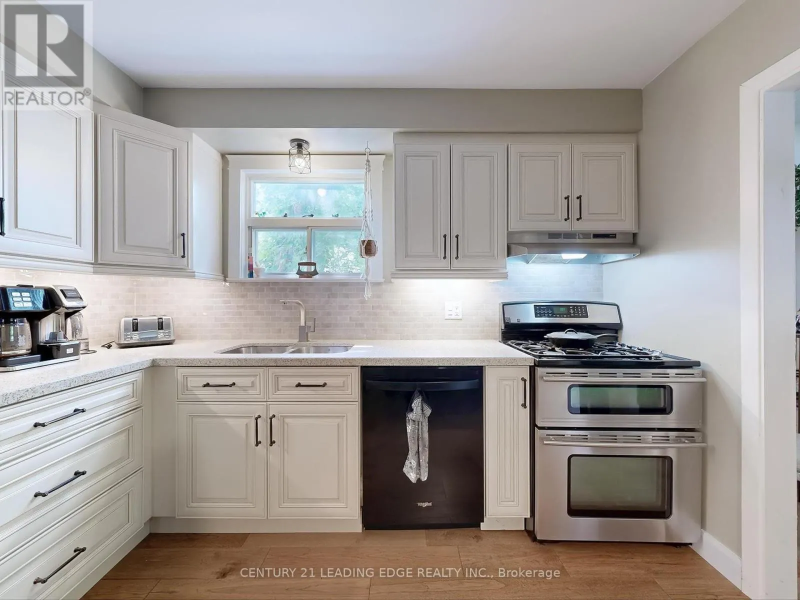 255 CEDARHOLME AVENUE