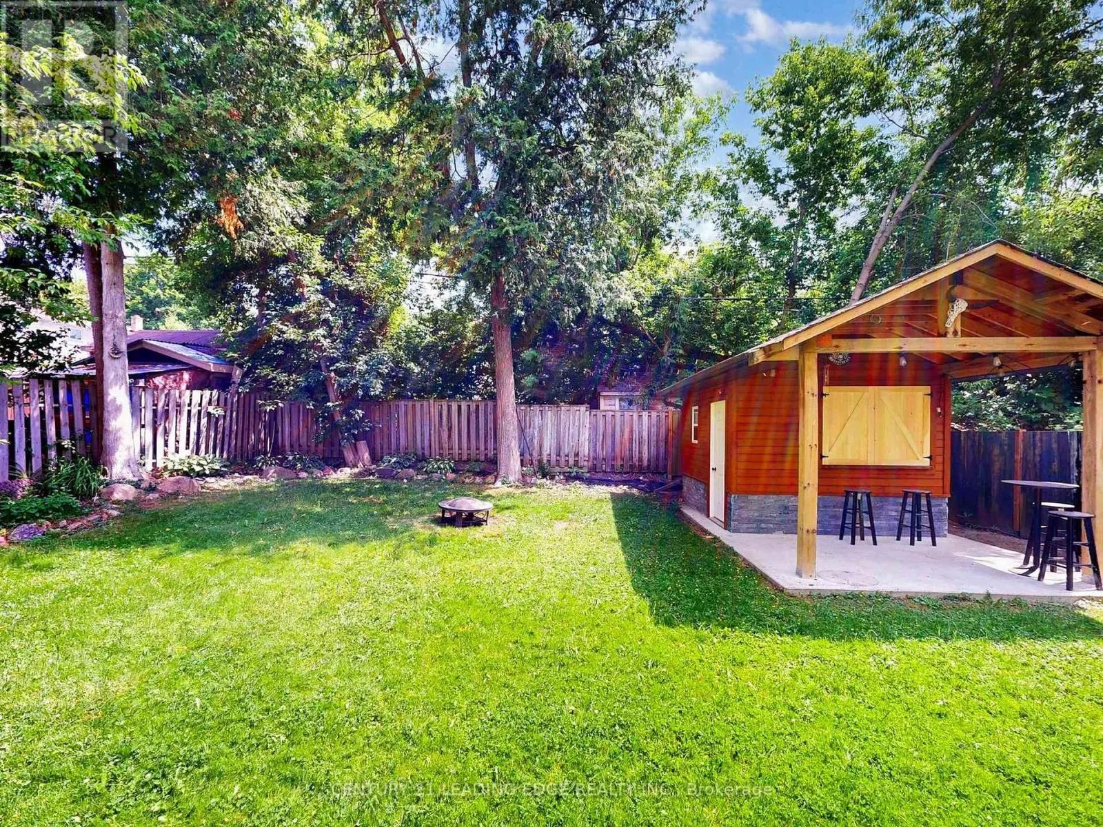 255 CEDARHOLME AVENUE