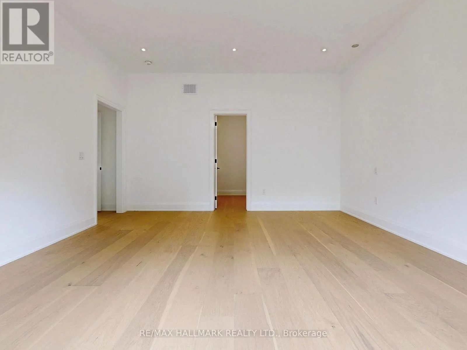 32 COSSAR DRIVE
