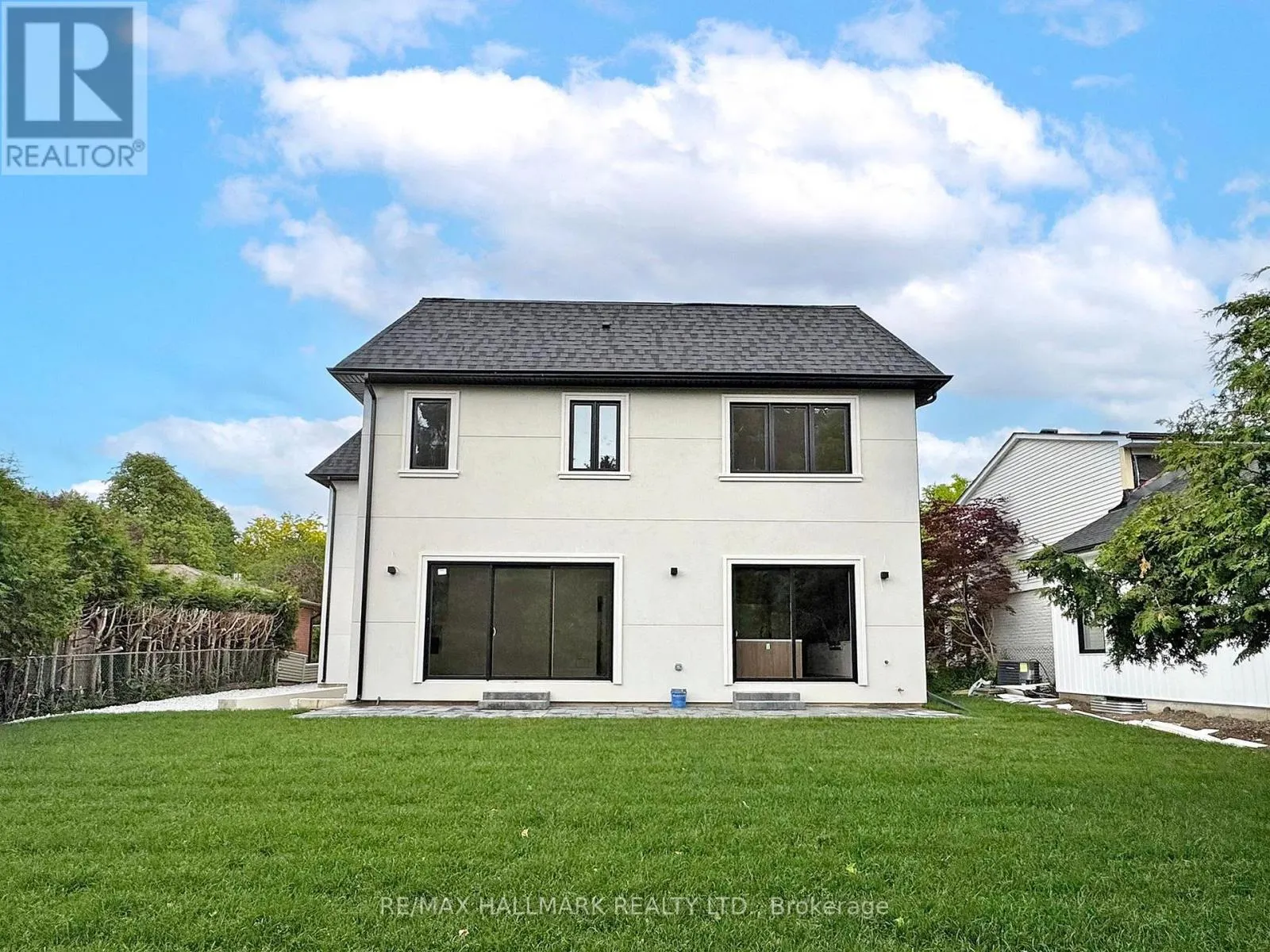 32 COSSAR DRIVE