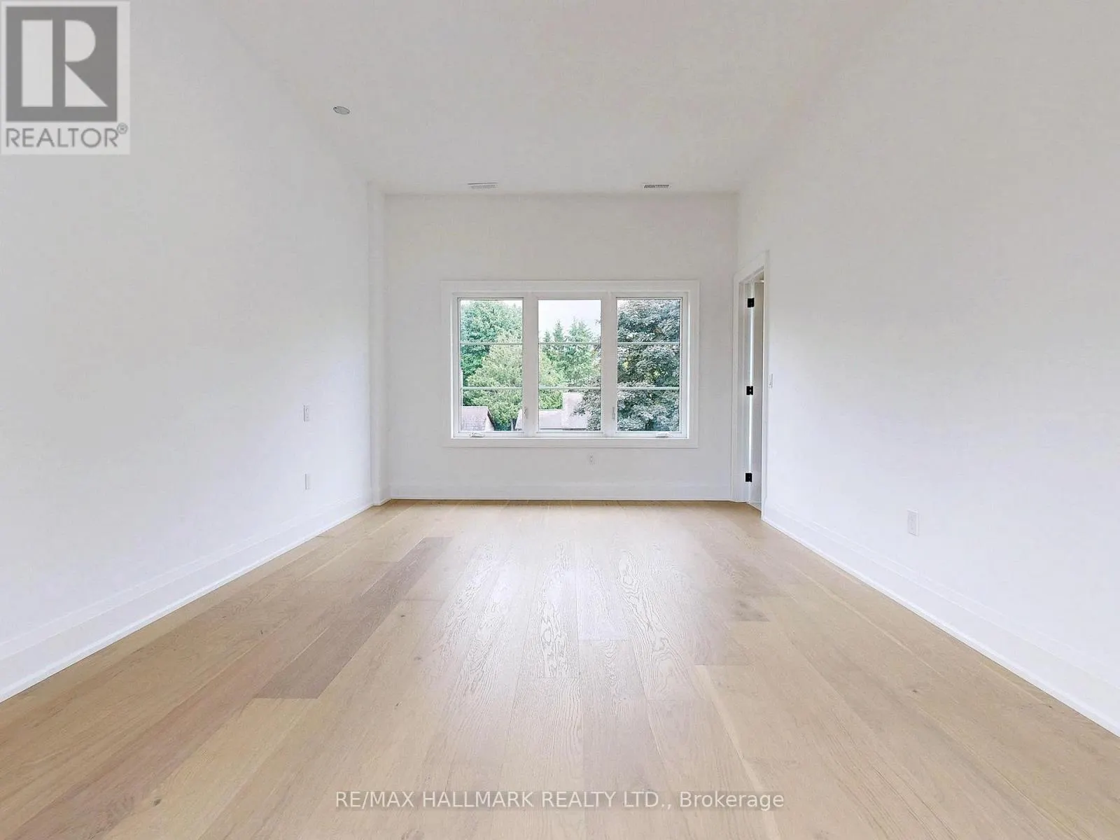 32 COSSAR DRIVE