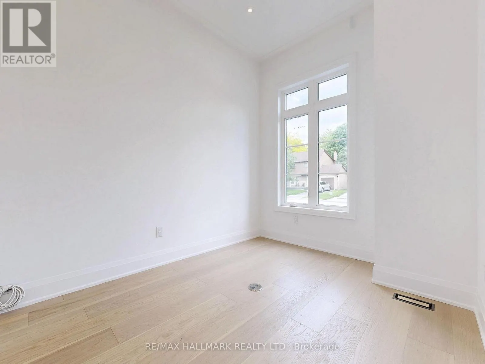 32 COSSAR DRIVE
