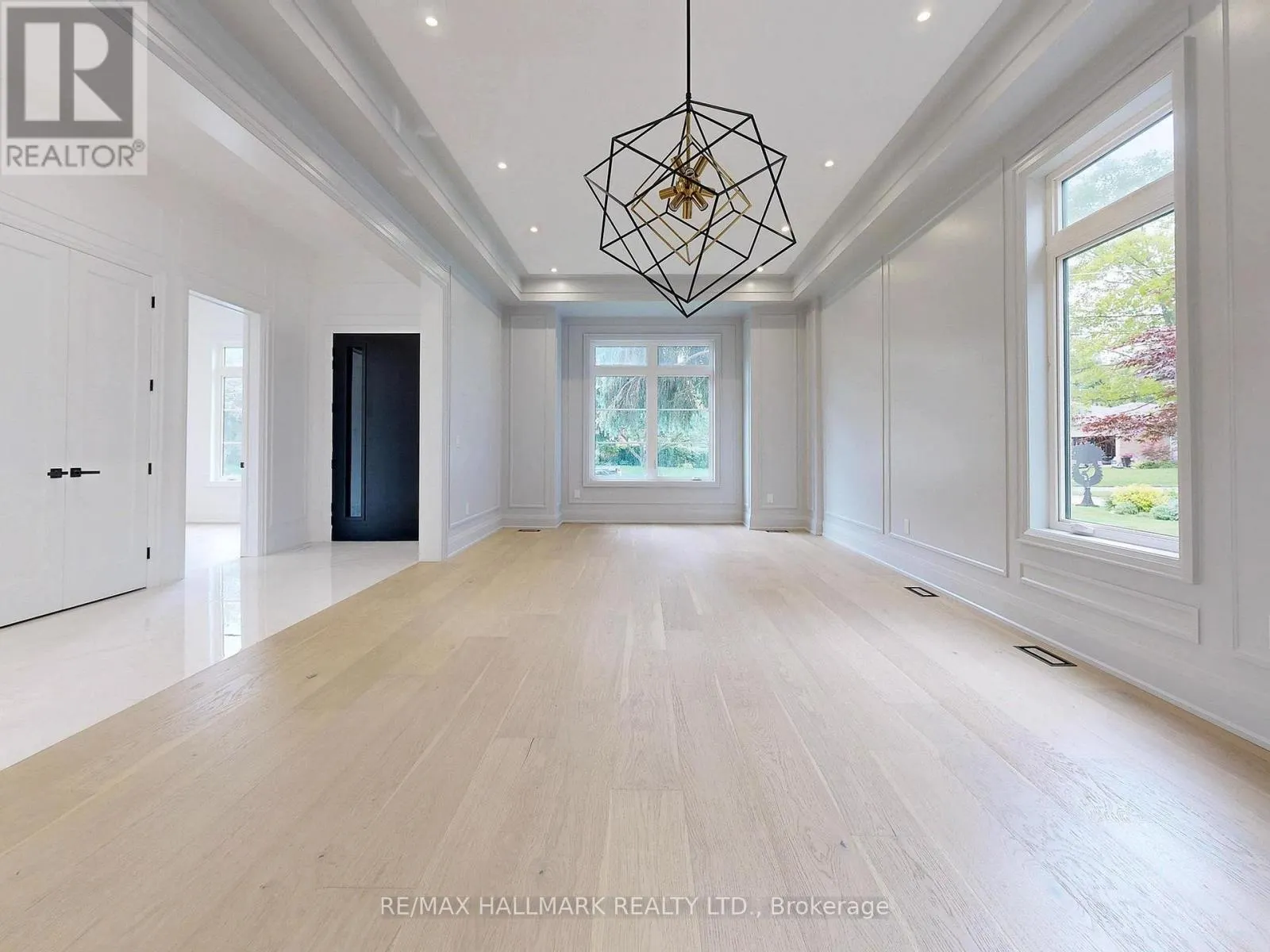 32 COSSAR DRIVE