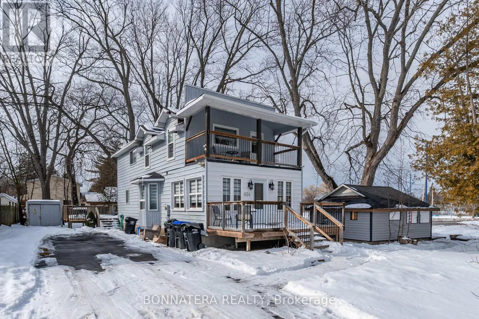 687 INNISFIL BEACH ROAD