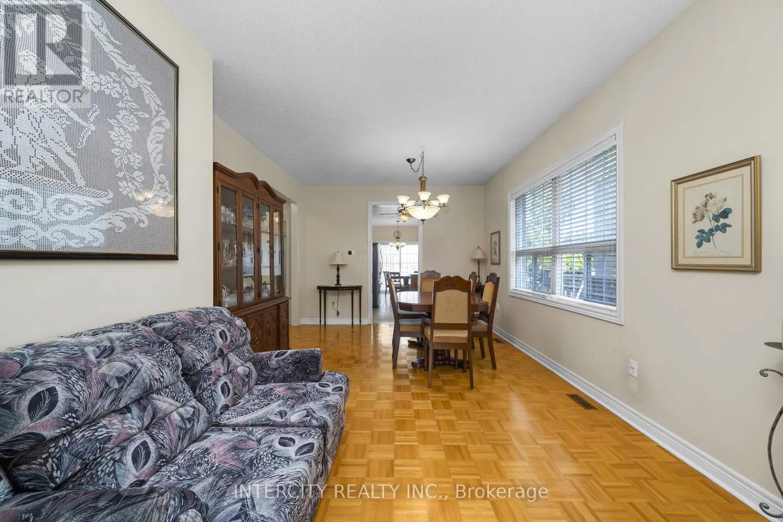 100 LIO AVENUE